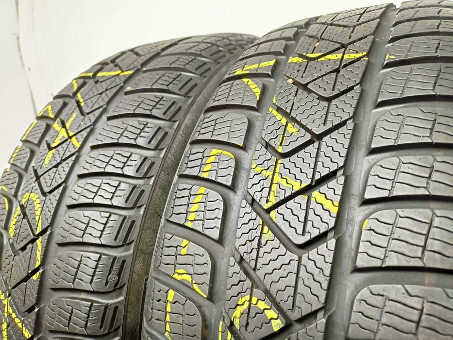 Pirelli SottoZero 3 215/55/17 2021r. 94H 2x6,9mm (4371)