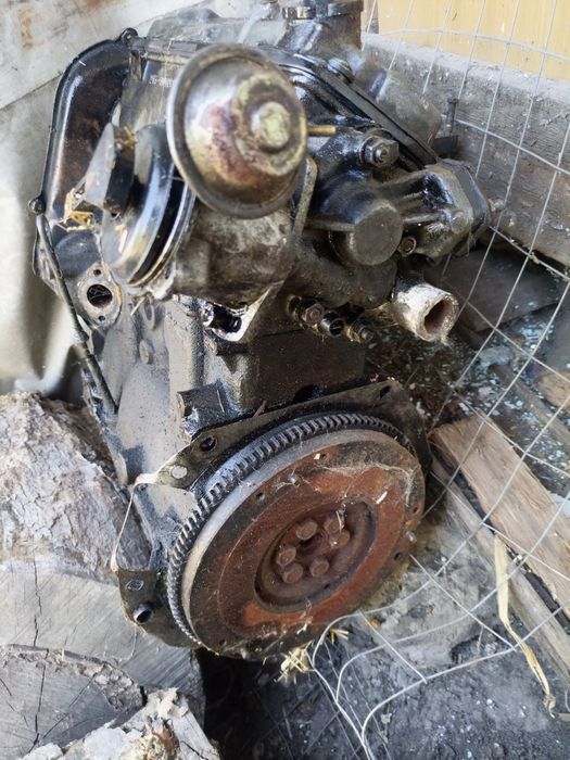 Двигун Таврія 1.1 заклинив,головка в гарному стані