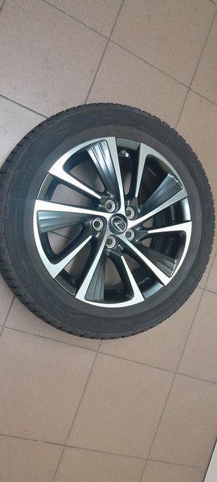 Sprzedam Opony Lexus