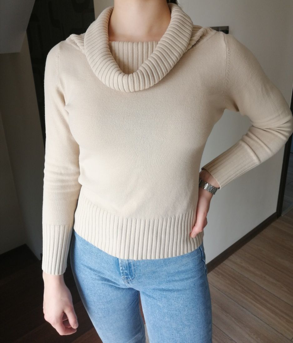 Sweter beżowy kremowy M golf