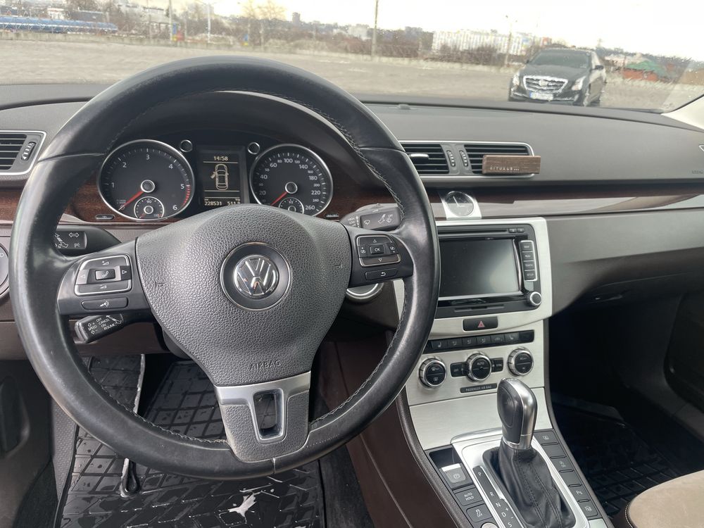Volkswagen passat b7 2011