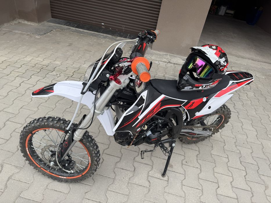 Продам питбайк бсе сп04 140 ендуро