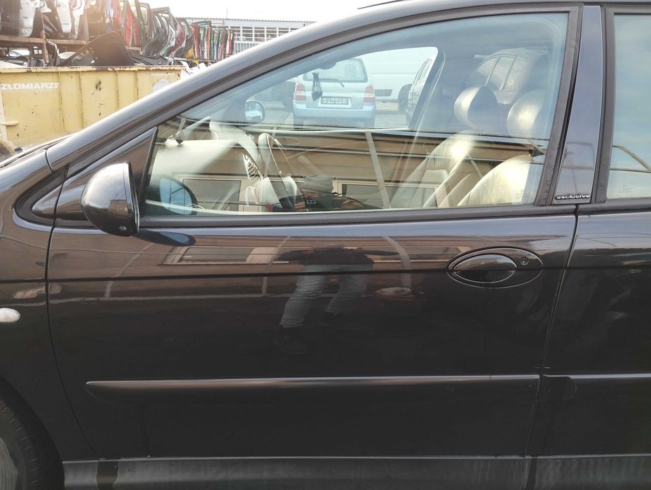 Citroen C5 I Kombi 3.0i 2004r.Drzwi przednie lewe.
