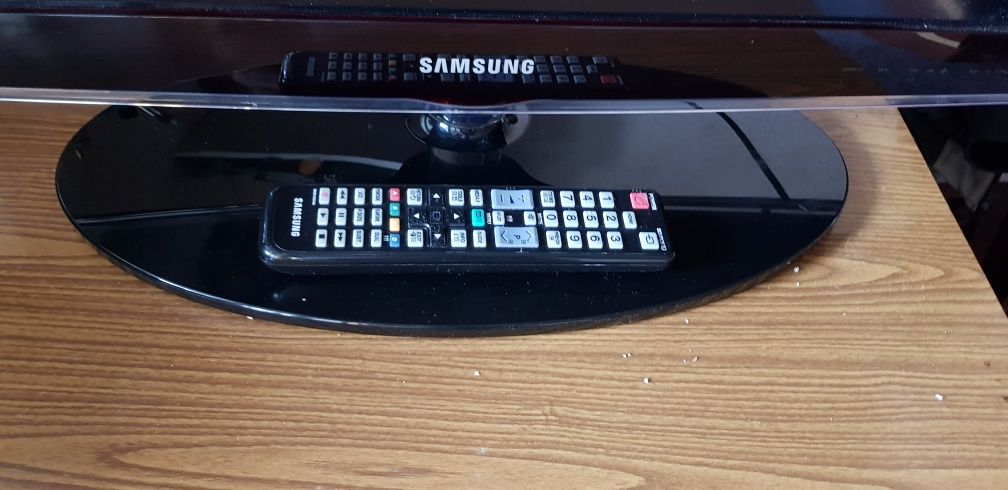 Продам Телевизор Samsung 32 ПОД Ремонт