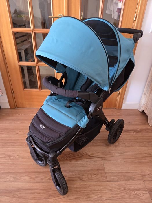 Cadeira Auto Ovo (base isofix) + Carrinho passeio Britax Romer