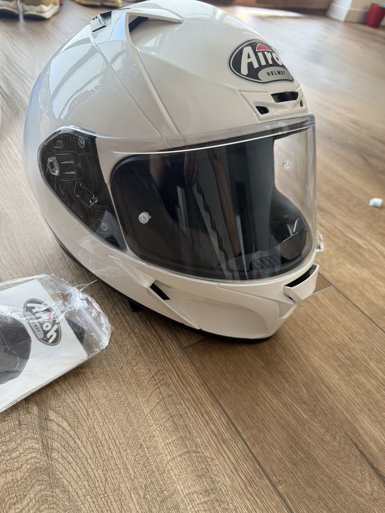 Kask Motocyklowy Airoh L / nowy