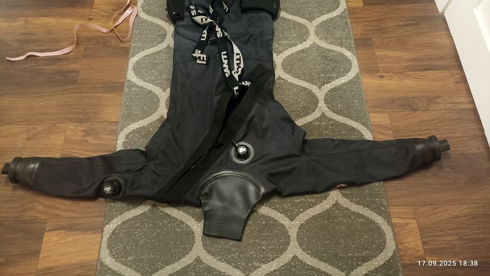 Suchy skafander Santi Espace