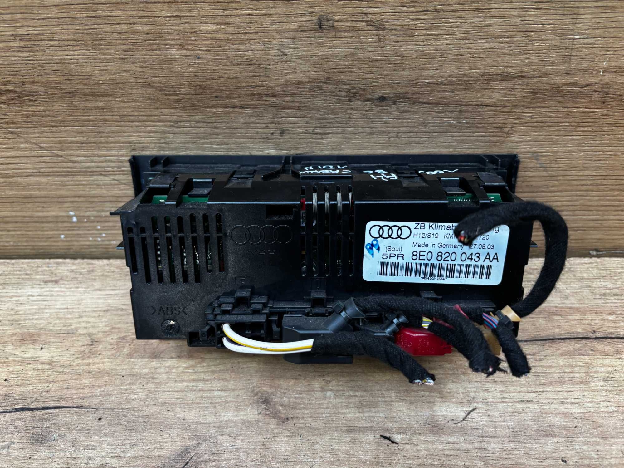 Panel klimatyzacji Audi A4 B6 Cabrio