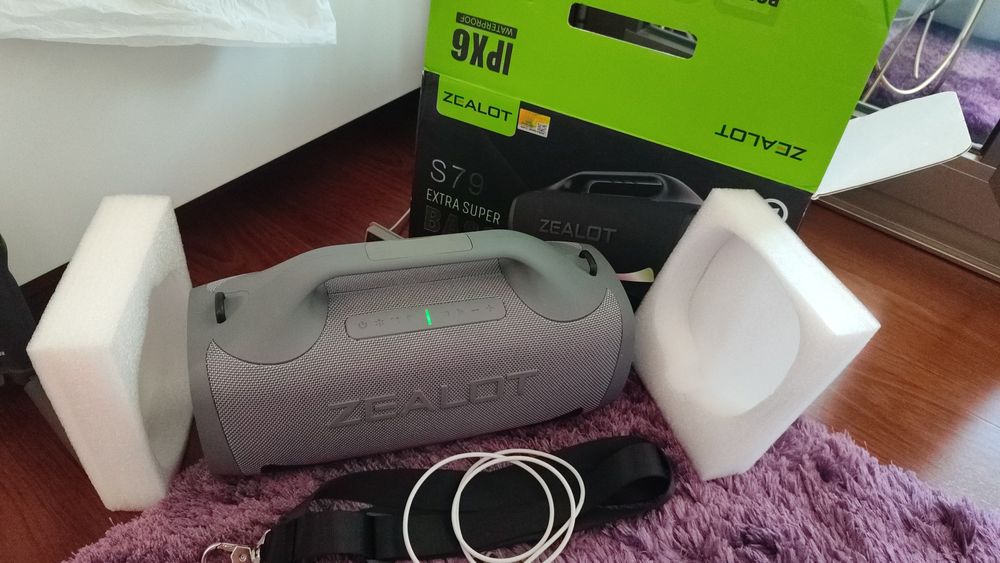 Coluna de som, Zealot S79 como nova, usada 7x