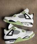 Jordan 4 Retro Red Thunder R. 40