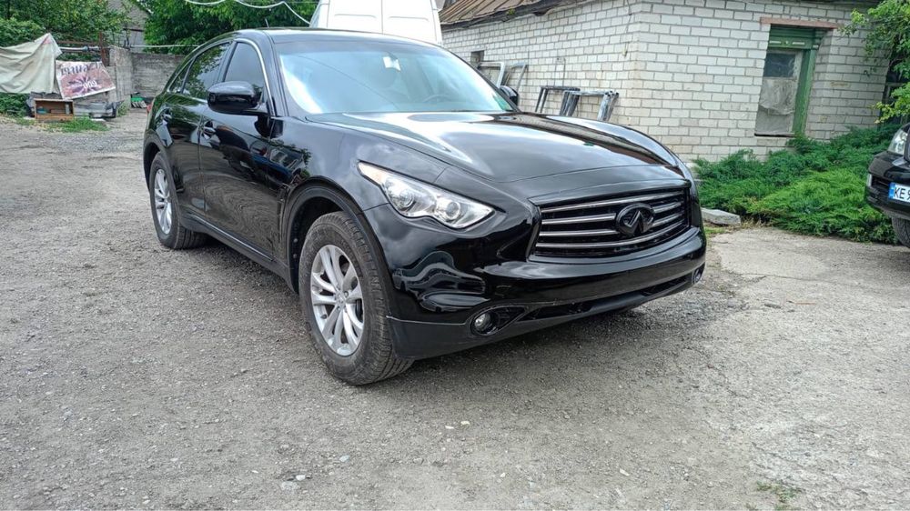Infiniti qx70 черный