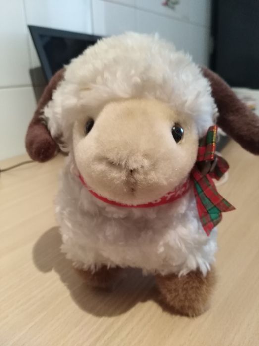 Peluches - ovelha e cão
