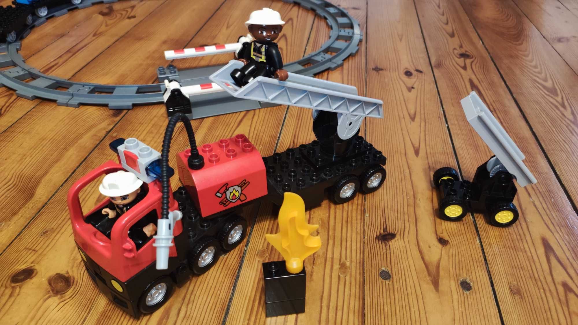 LEGO Duplo pociąg straż zoo zwierzęta,