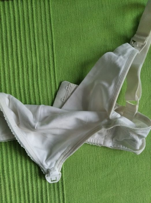 Staniki bawełniane do karmienia biały i czarny Esmara Lidl 85B