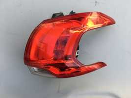 Lampa prawy tył peugeot 2008 I