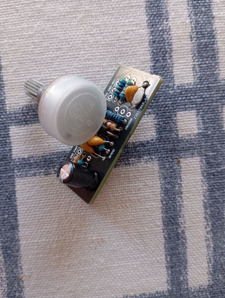 Pedal ehx lpb-1 clone