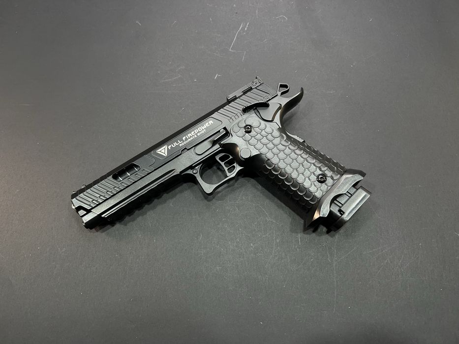 Топовий металевий пістолет JW3 TTi master - модель С312 іграшка