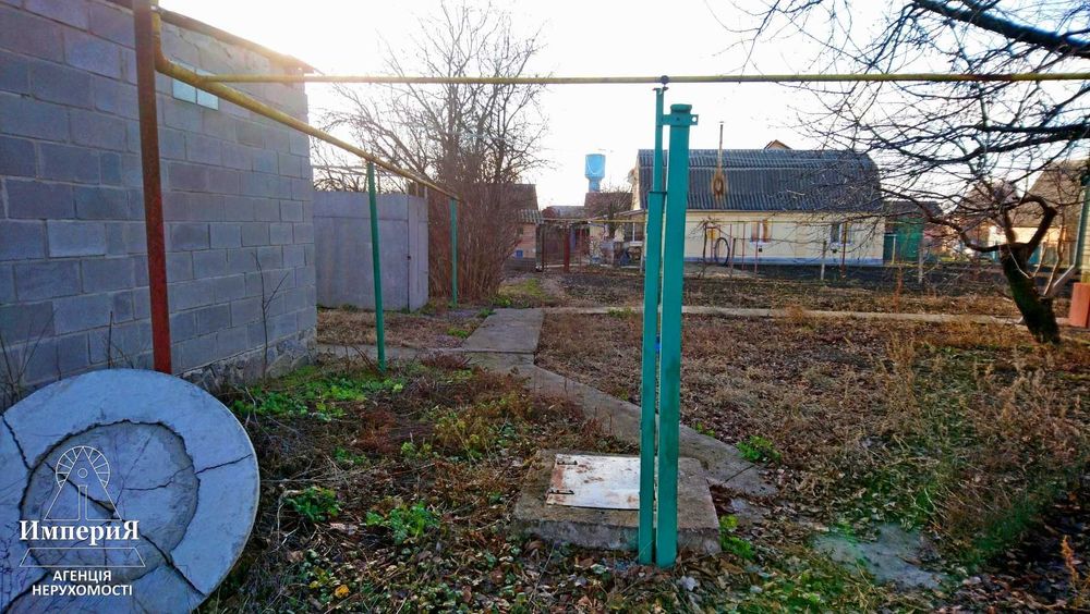Участок с коммуникациями.Три километра от Песчаного массива.
