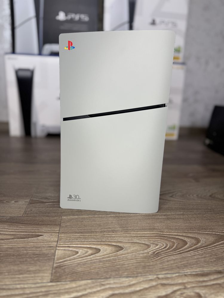 Ps5 slim spider-man та 30th anniversary edition
