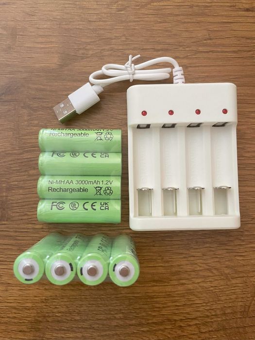 Аккумуляторы АА с зарядным устройством в комплекте