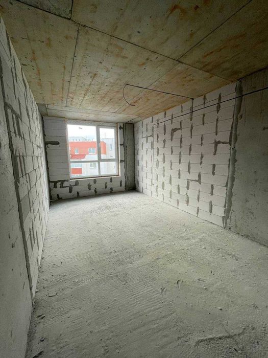 2 кімн Тролейбусна. Новобудова. На здачі.