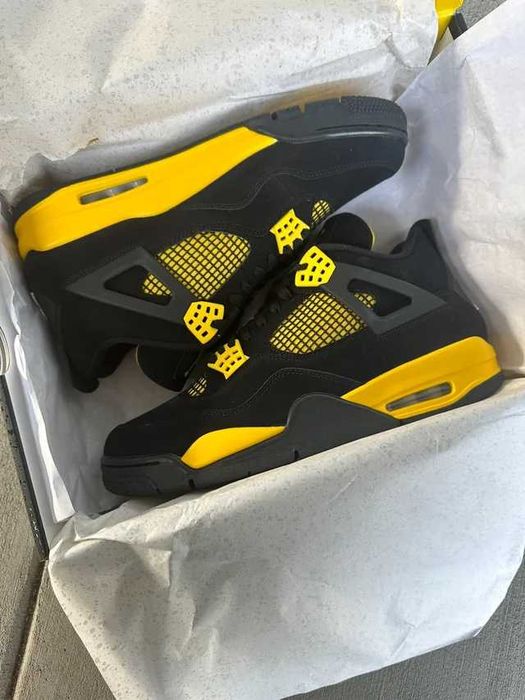 "Buty koszykówki "Jordan_4_Retro_Thunder R.38