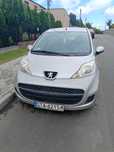 samochód osobowy peugeot 107