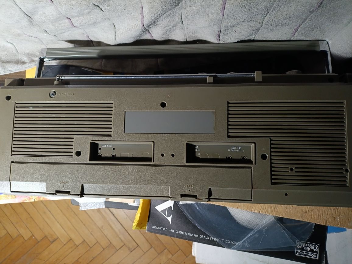 Магнитола Sharp GF-450