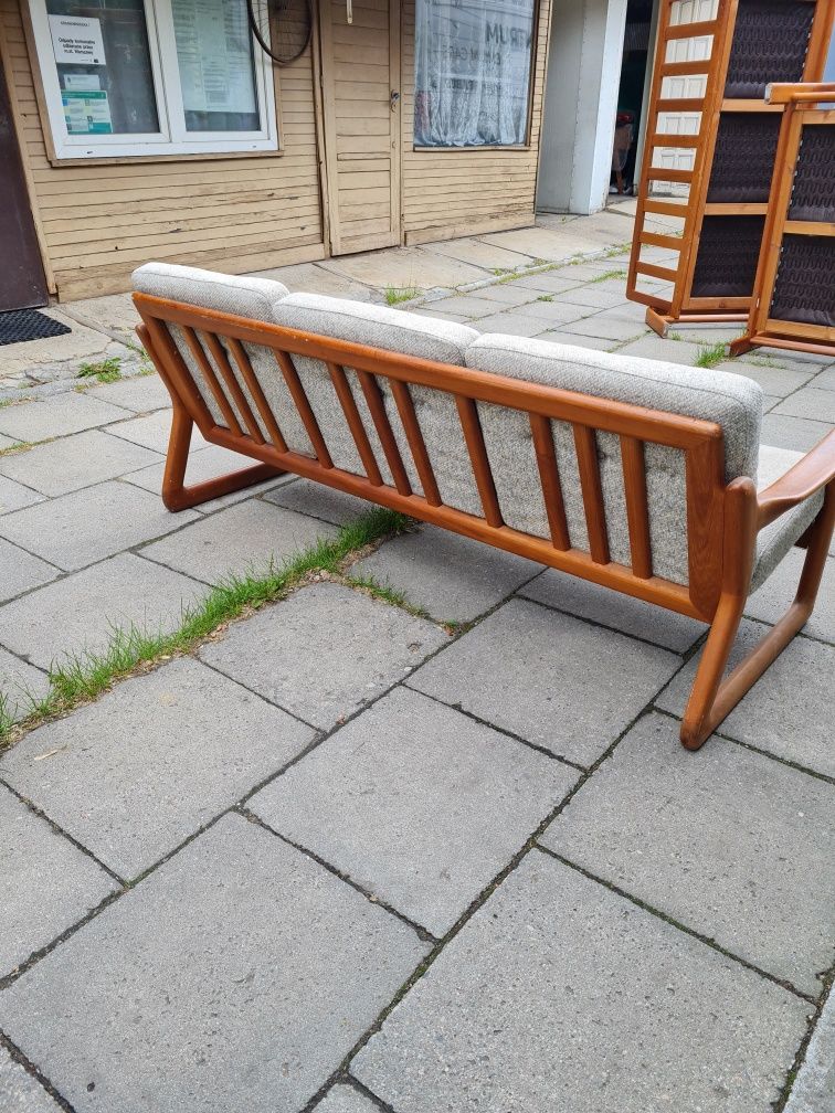 Sofa plus dwa fotele tekowe marki KOMFORT, Dania lata 70 ,mid-century