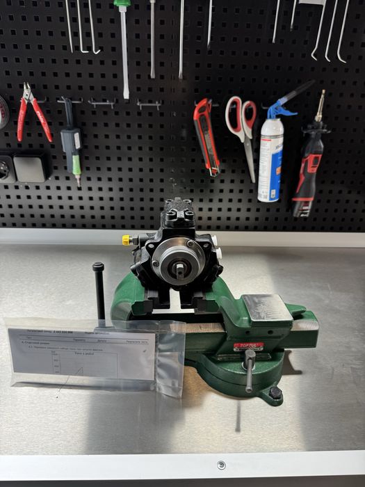 Паливний Насос 0445010008 Мерседес, 2.2, 2.7, 3.2, Спрінтер, Віто,МЛ.