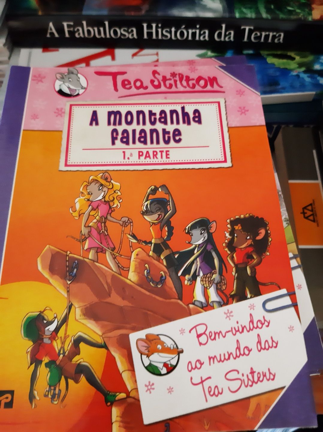 Leitura juvenil sobre as aventuras dos