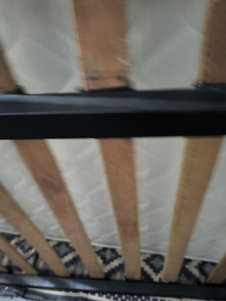 Colchão e estrado de 1.60