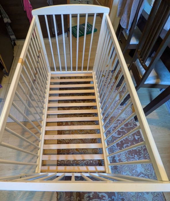 Oddam łóżeczko z materacem