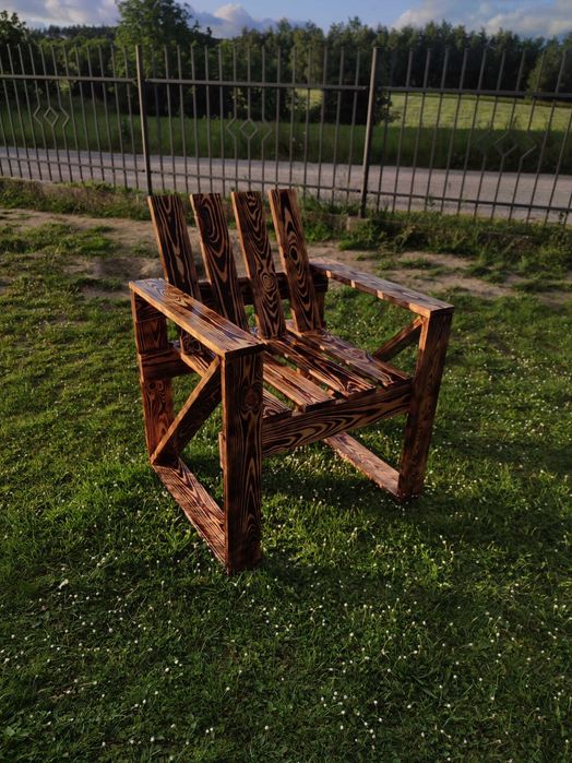 Fotel ogrodowy drewniany