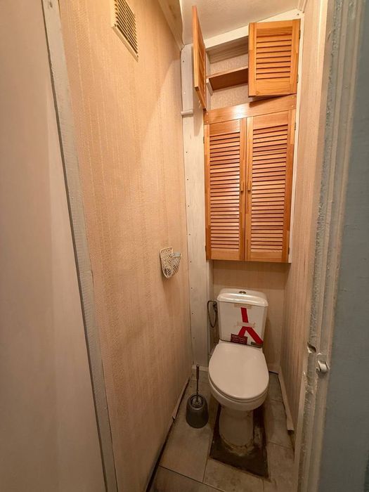 Без Комісії. Київ. Зодчих. Продаж 2х квартири з Балконами.