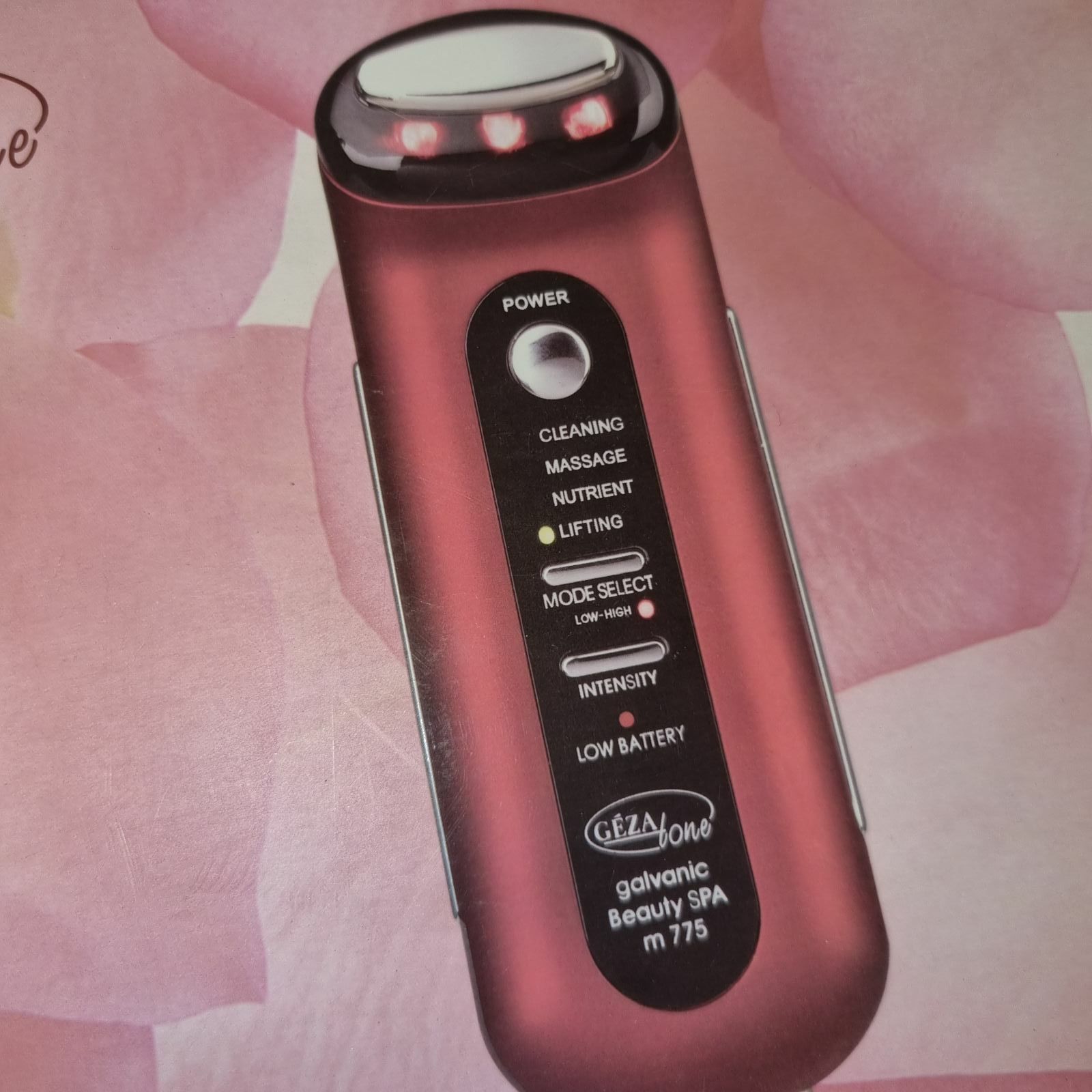 Медтехника стимулятор зрения масажер для глаз лица Breeze Gezatone