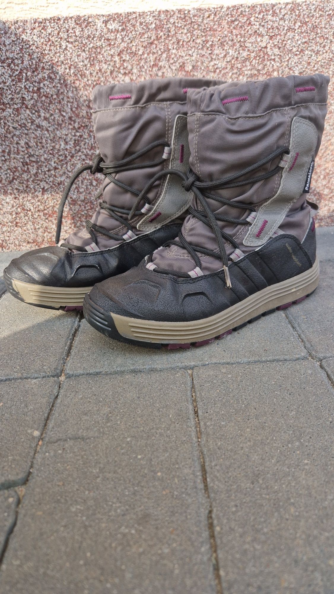 Buty zimowe dzieciece firmy Adidas rozm. 36