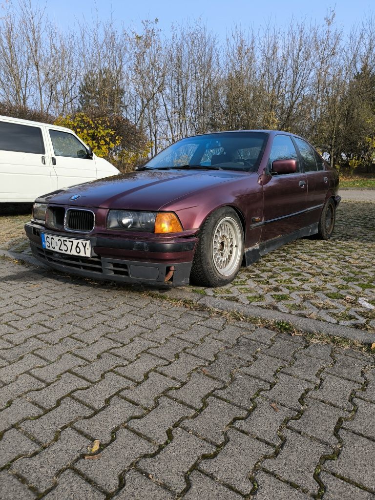 E36 sedan drift zimowy wojownik