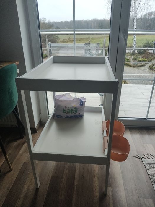 Przewijak drewniany sosnowy Ikea, malowany