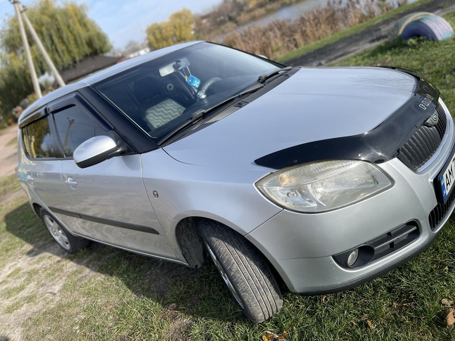 Продам машину Шкода Фабія в хороші руки