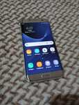 Смартфон Samsung S7 edge.
