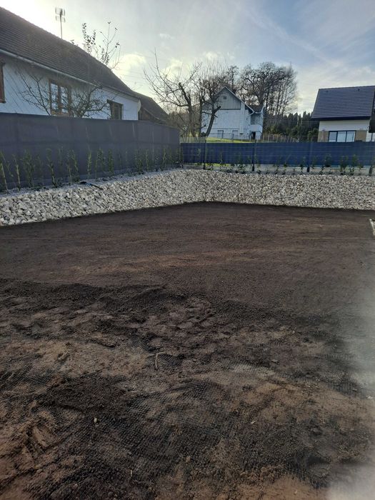 Ziemi ogrodowa przesiana [humus czarnoziem pod trawnik warzywa] 4 tony