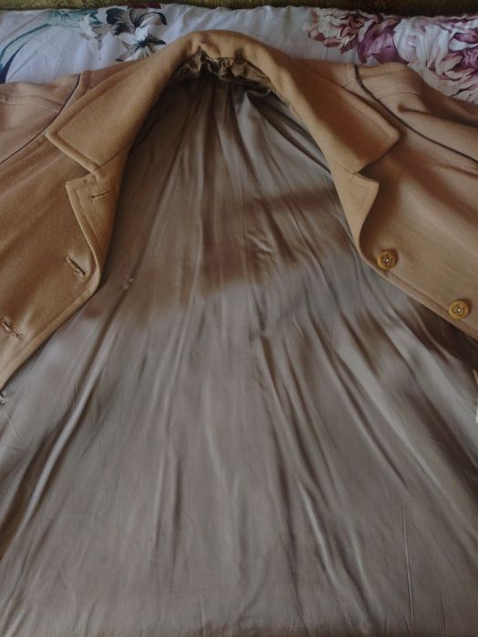 Продається пальто драпове.