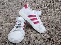 Sapatilhas Adidas de menina