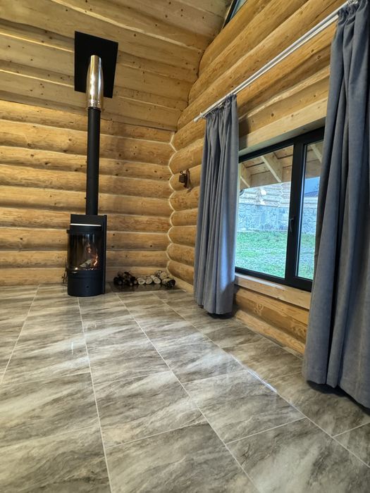 Здається затишний ЕКОбудиночок Микуличин