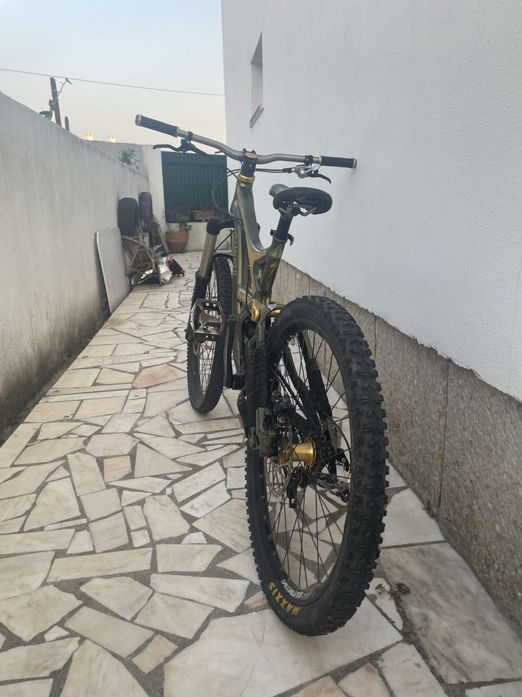 SPECIALIZED demo 7