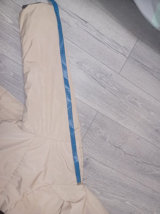 Жіноча зимова куртка...