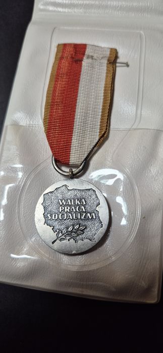 Walka Praca Socjalizm odznaczenie medal dla pułkownika PRL książeczka