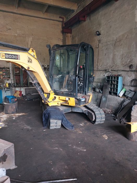 Продам мініекскаватор JCB 8030
