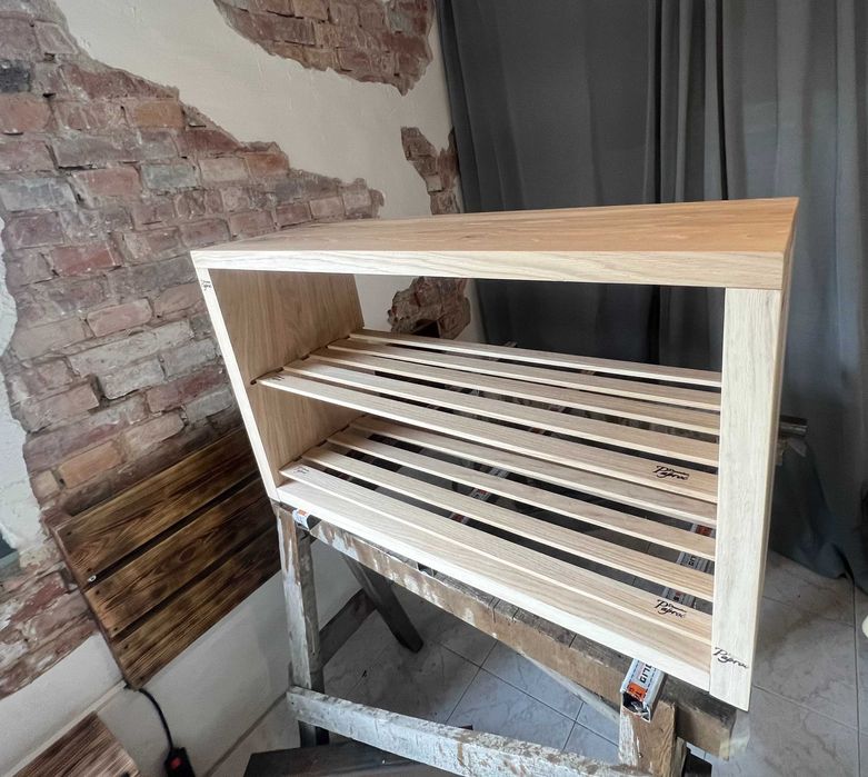 Szafka na buty z siedziskiem